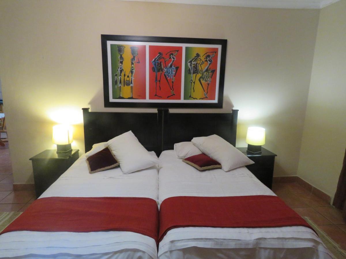 Villa Dumehlezi Self Catering Sodwana Bay Esterno foto
